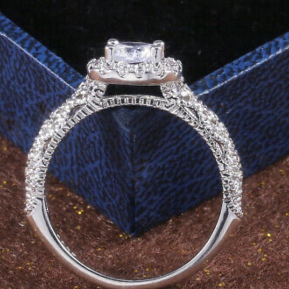 NEW 925 Sterling Silver Sparkling ✨ Ring - Picture 5 of 10